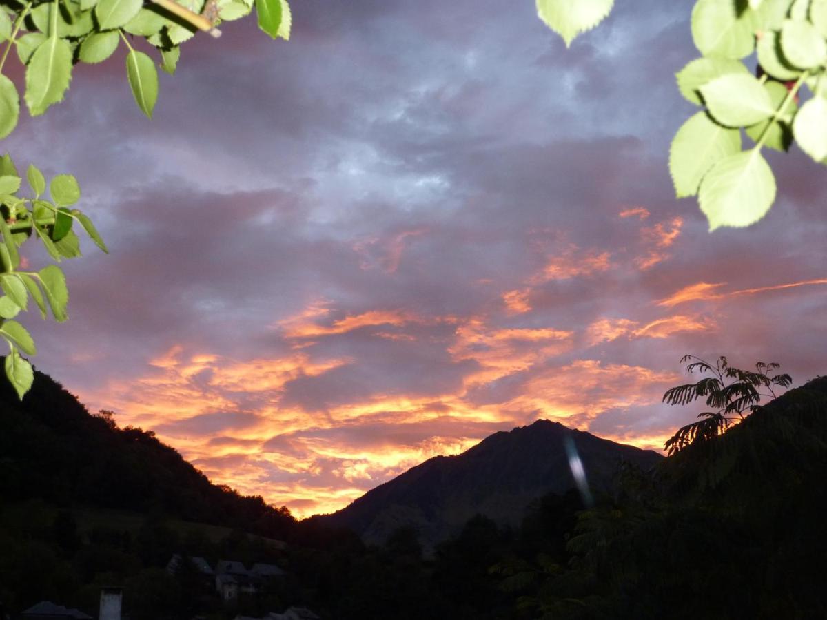 Appartement Rez De Jardin Luz-Saint-Sauveur Esterno foto